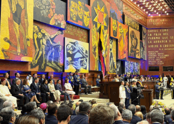 Sottosegretario Silli in Ecuador per l’insediamento del Presidente Noboa