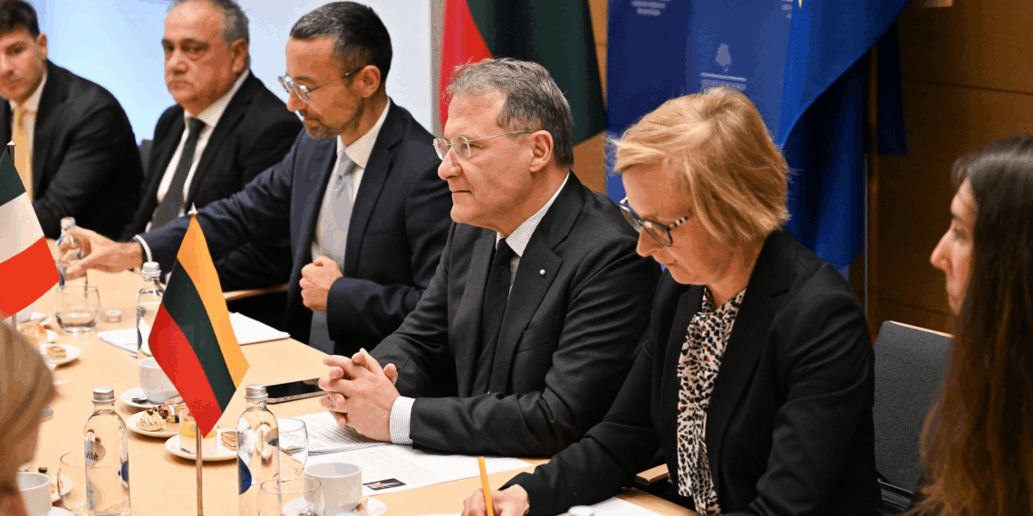 Missione del Vice Ministro Edmondo Cirielli in Lituania