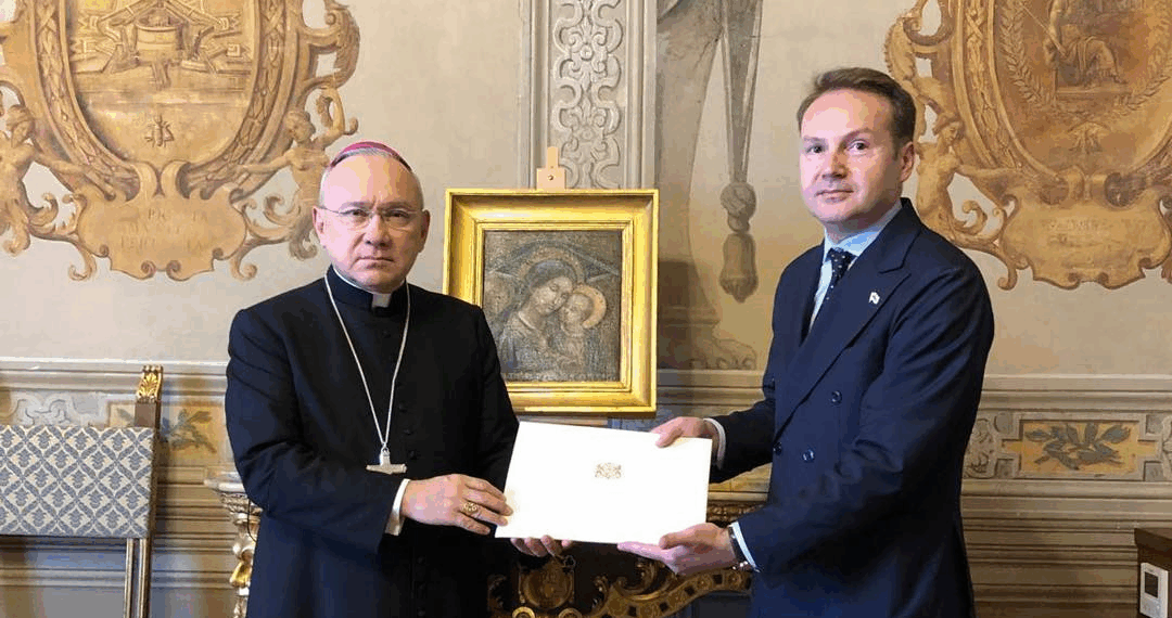 L’Ambasciatore designato della Georgia presso la Santa Sede David Mekvabishvili consegna copia Lettere Credenziali