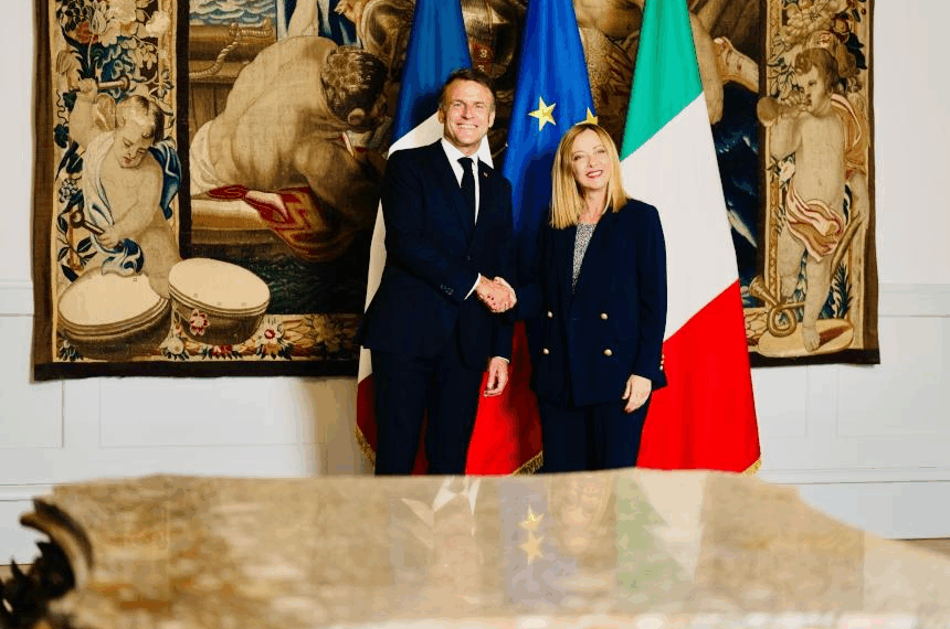 Il Premier Meloni incontra a Palazzo Chigi il Presidente della Repubblica Francese Emmanuel Macron