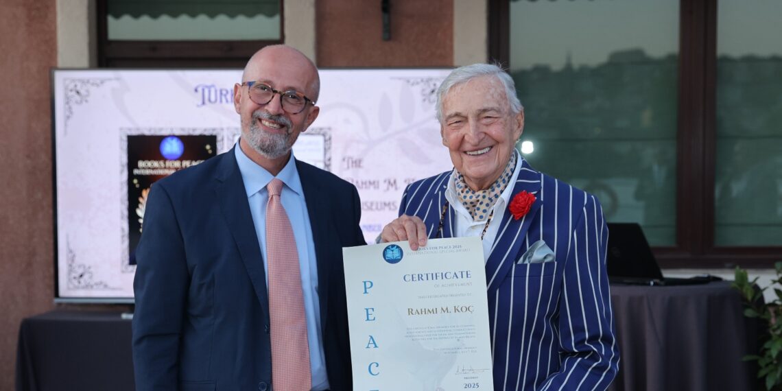 Premio internazionale BOOKS for PEACE 2025 per la Pace e i Diritti Umani a Mr. Rahmi M. Koç