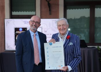Premio internazionale BOOKS for PEACE 2025 per la Pace e i Diritti Umani a Mr. Rahmi M. Koç