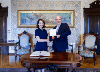 Trieste, l’Ambasciatrice del Kosovo Nita Shala incontra in Municipio il Sindaco Roberto Dipiazza