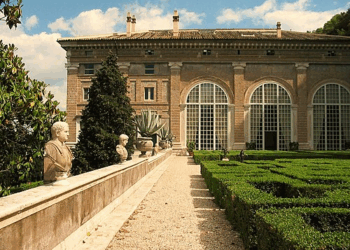 A Villa Madama giurano i nuovi diplomatici alla presenza del Ministro Tajani