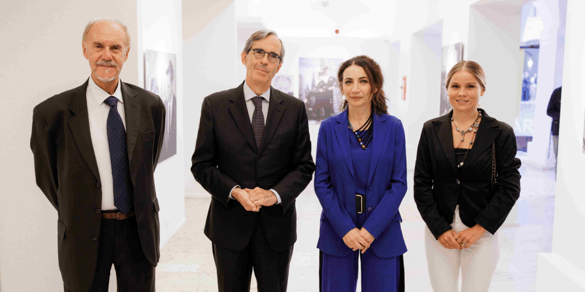 “Lo sguardo di Marcello”, All’IIC di Praga una mostra fotografica dedicata a Marcello Mastroianni