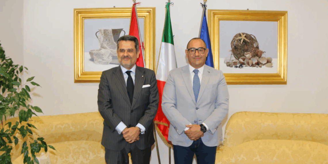 Regione Abruzzo: il Vicepresidente Imprudente riceve l’Ambasciatore di Spagna in Italia