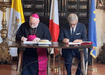 Firma dell’accordo tra Italia e Santa Sede per la realizzazione di un impianto agrivoltaico a Santa Maria di Galeria