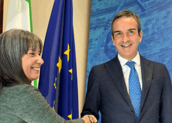 Calabria, Occhiuto ringrazia l’ambasciatrice Mirta Granda Averhoff: “Medici di Cuba risorsa preziosa per la Regione”