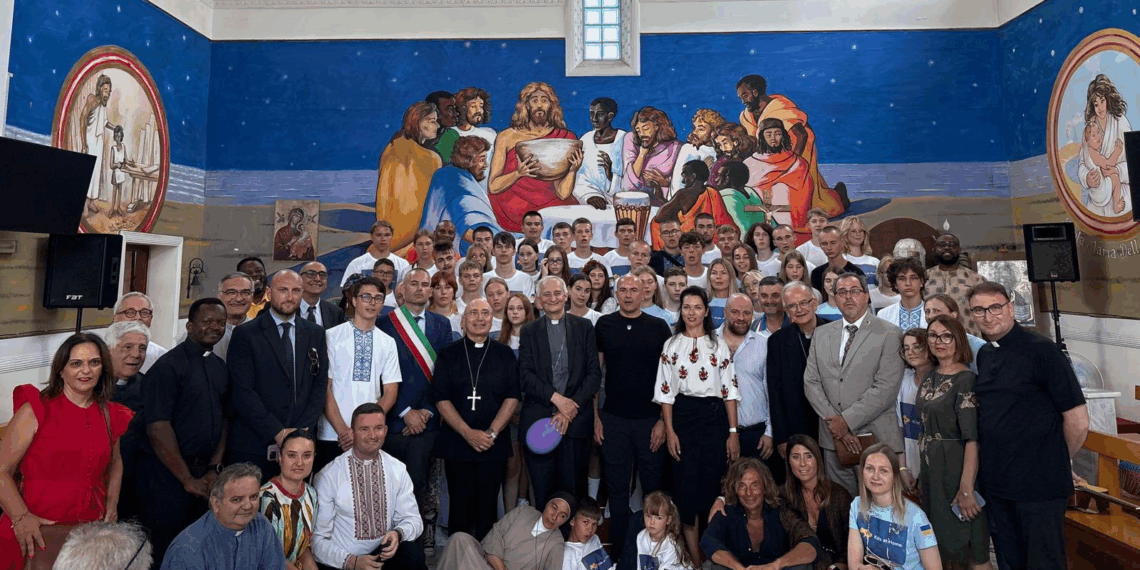 Castel Volturno, l’Ambasciatore Yurash e il Cardinale Zuppi incontrano giovani ucraini appena arrivati in Italia