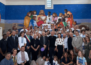 Castel Volturno, l’Ambasciatore Yurash e il Cardinale Zuppi incontrano giovani ucraini appena arrivati in Italia