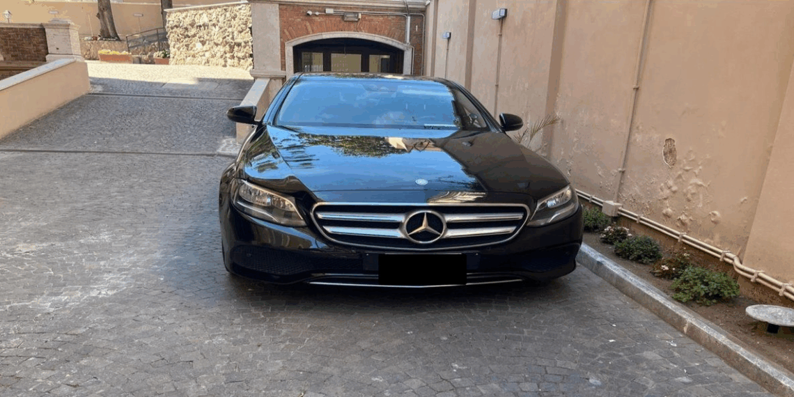 L’Ambasciata dell’India in Italia vende due Mercedes