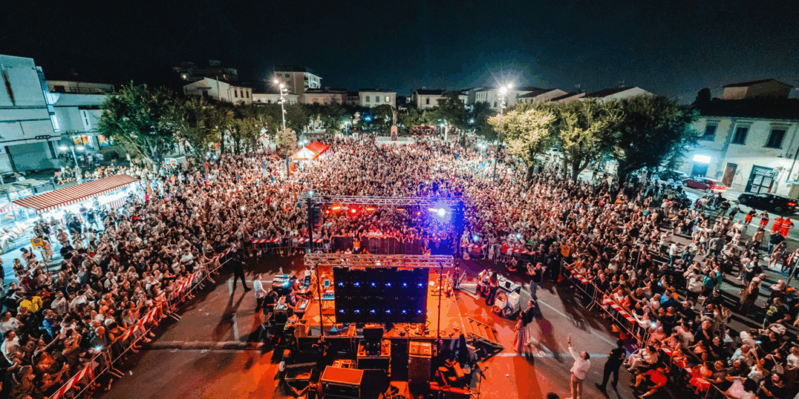 Al via “LIBERI TUTTI”: a Sesto Fiorentino 8 serate con Bandabardò, Dente, Giancane, Africa Unite. Ingresso gratuito