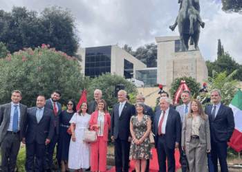 204.imo Anniversario Indipendenza Perù, diplomatici rendono omaggio a José de San Martín