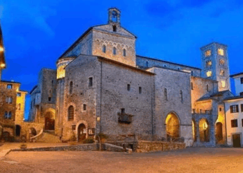 L’Ambasciatore israeliano Peled in visita ad Anagni incontra il Sindaco. L’opposizione protesta