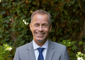 L’Ambasciata di Norvegia accoglie con un caloroso benvenuto il nuovo Capo Missione Tord Tukun