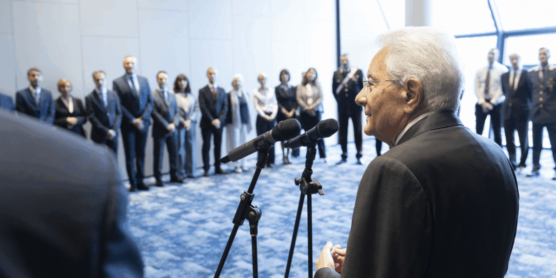 Il Presidente Mattarella incontra il personale dell’Ambasciata d’Italia a Lubiana e la collettività italiana