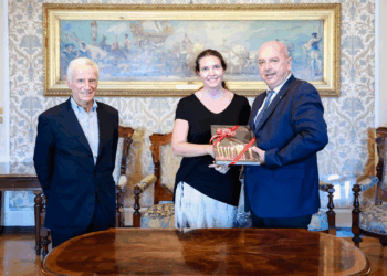 Trieste, il Sindaco Roberto Dipiazza ha ricevuto il neo Console Onorario di Francia Agnese Ghersi