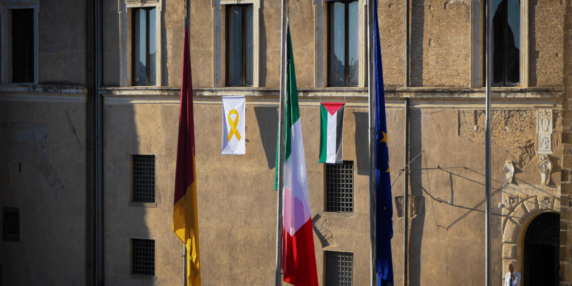 Bandiera della Palestina esposta: la nota di oggi del Campidoglio