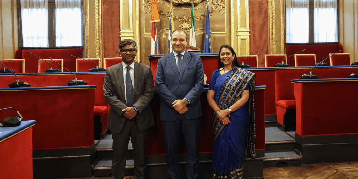Torino, il Sindaco Lo Russo incontra l’Ambasciatrice dell’India Rao dopo l’acquisizione di Iveco da parte di Tata