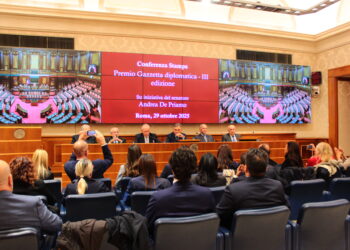 Elissa Ann Golberg Ambasciatrice dell’Anno 2025: ufficializzati i Vincitori del Premio Gazzetta Diplomatica