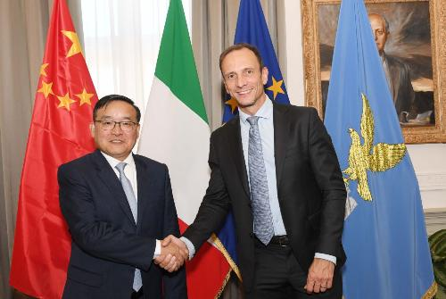 Friuli Venezia Giulia, Fedriga incontra l’Ambasciatore cinese Jia Guide