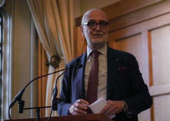 L’Ambasciatore d’Italia nel Regno Unito Inigo Lambertini in visita a Belfast