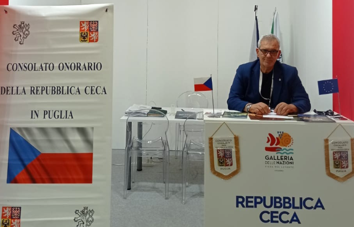 Ripristino del volo diretto Brindisi–Praga, soddisfatto il Console Onorario Riccardo Di Matteo