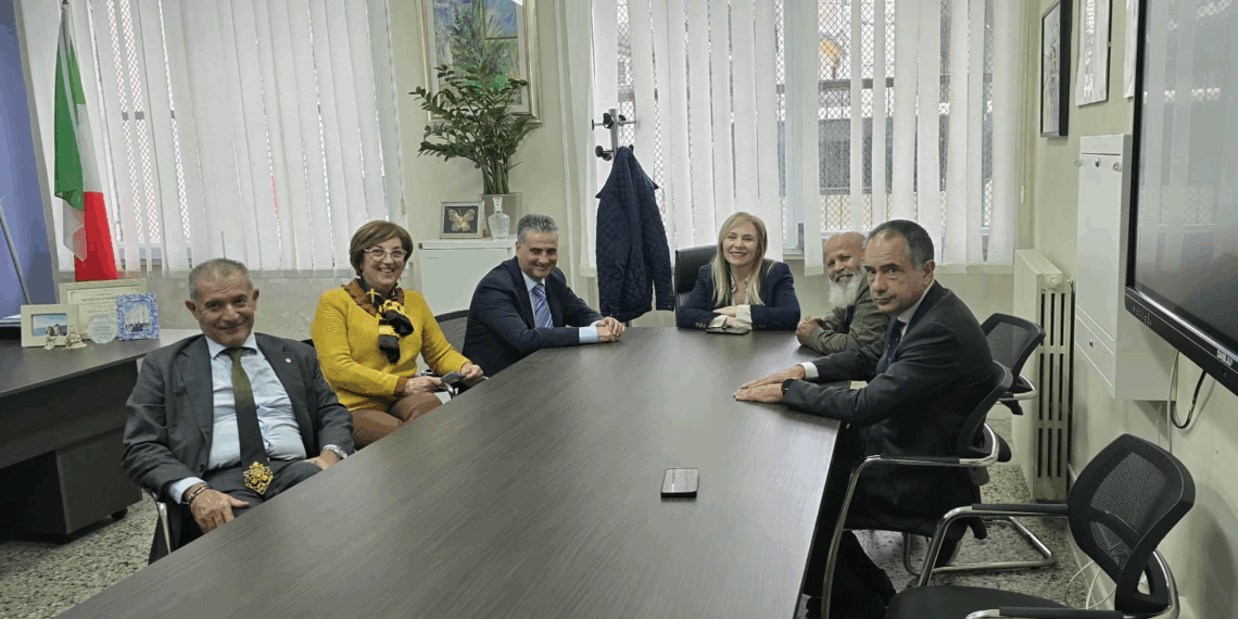 Gioia Tauro punta sull’internazionalizzazione: avviato progetto per insegnamento lingua araba