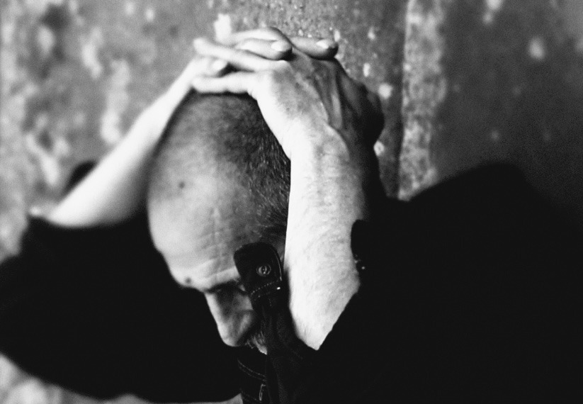 “PERCUOTENDO. IN CADENZA” di Giovanni Lindo Ferretti. Dieci incontri nei principali Teatri italiani