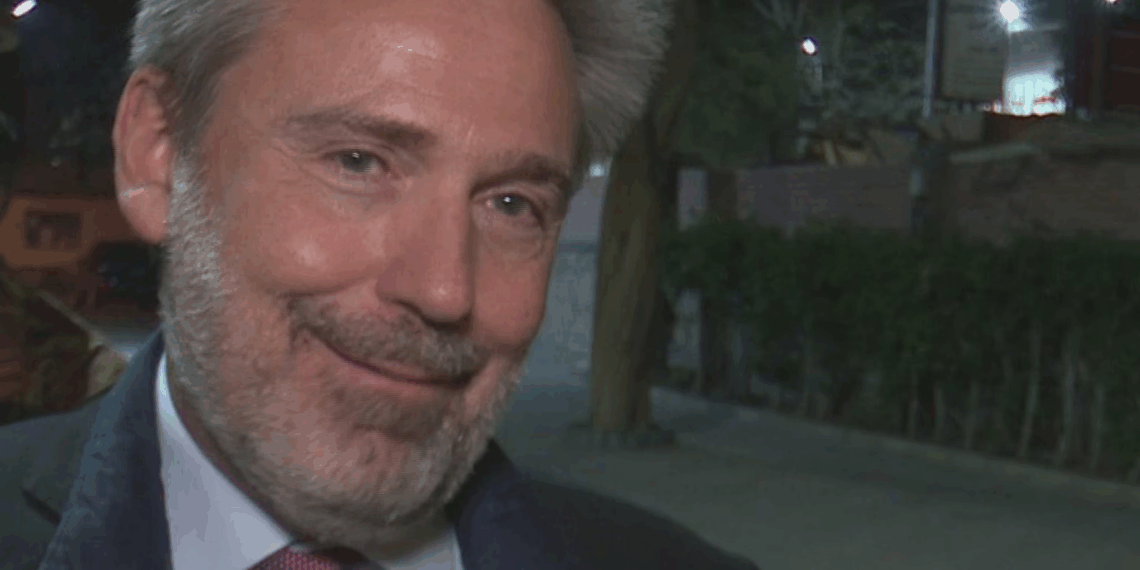 Michele Quaroni e il nuovo Consigliere diplomatico del Ministro della Difesa Guido Crosetto