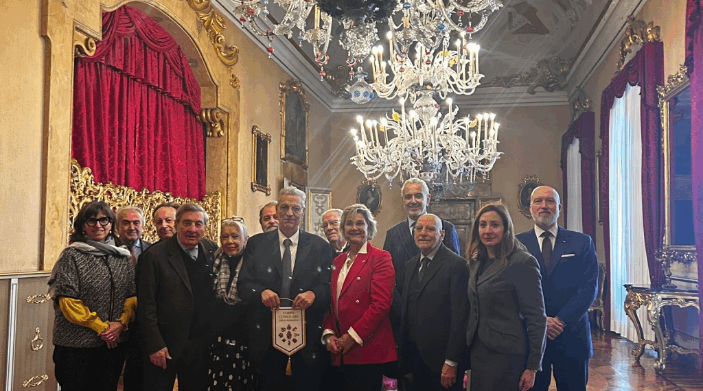 Bologna, visita della Delegazione dei Consoli Onorari in Prefettura
