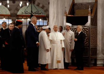 Il significato apostolico e diplomatico del viaggio di Papa Leone XIV in Turchia e Libano