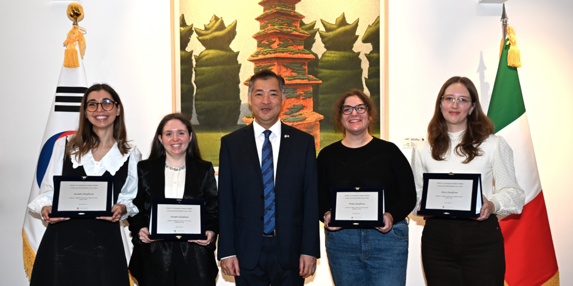 Libri, il Consolato Generale della Repubblica di Corea a Milano premia i lettori italiani