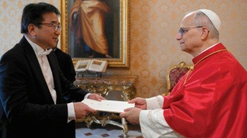 L’Ambasciatore del Giappone presso la Santa Sede Koji Abe ha presentato Lettere Credenziali a Leone XIV