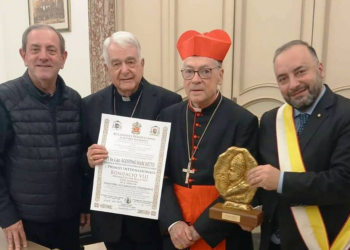 Il Cardinale Agostino Marchetto riceve il Premio Bonifacio VIII