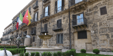 Regione Sicilia, finanziaria avanti in Commissione con norma di interesse anche per i siciliani all’estero