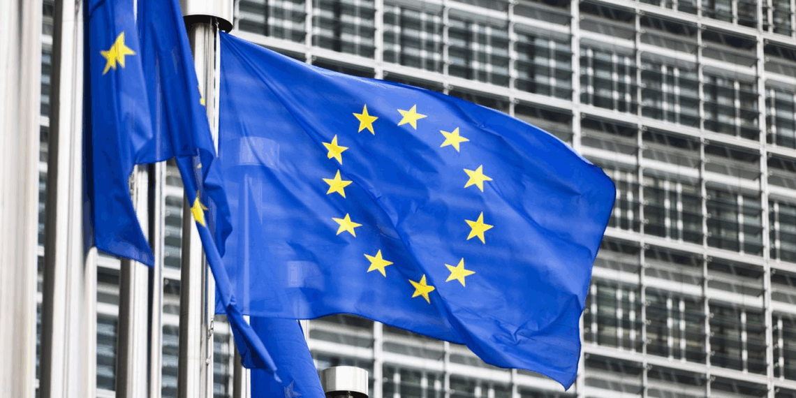 Scandalo nella diplomazia Ue, fermati Mogherini e Sannino