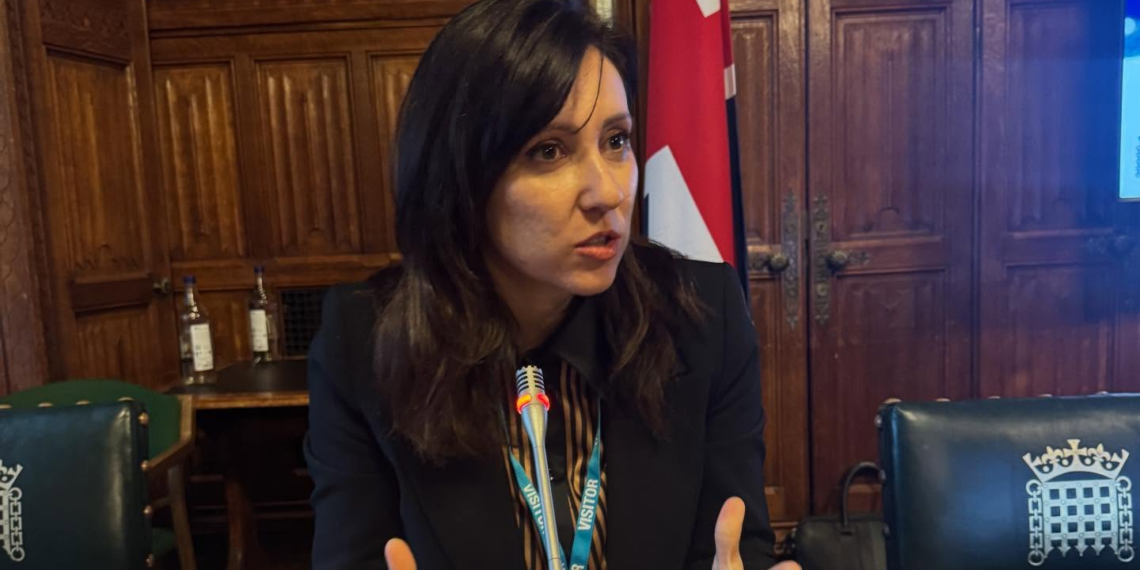 Onori (Az): “Da giugno Carta d’identità elettronica nei Comuni italiani anche per i cittadini AIRE”