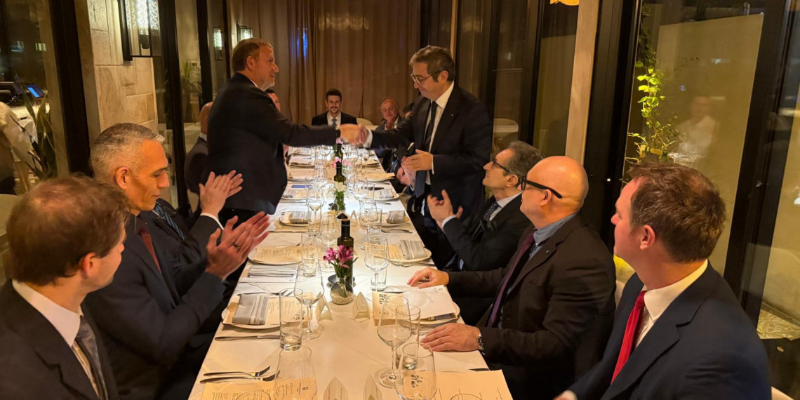 Italia e Stati Uniti rafforzano i legami in Texas: incontro Peronaci-Fertitta a Houston