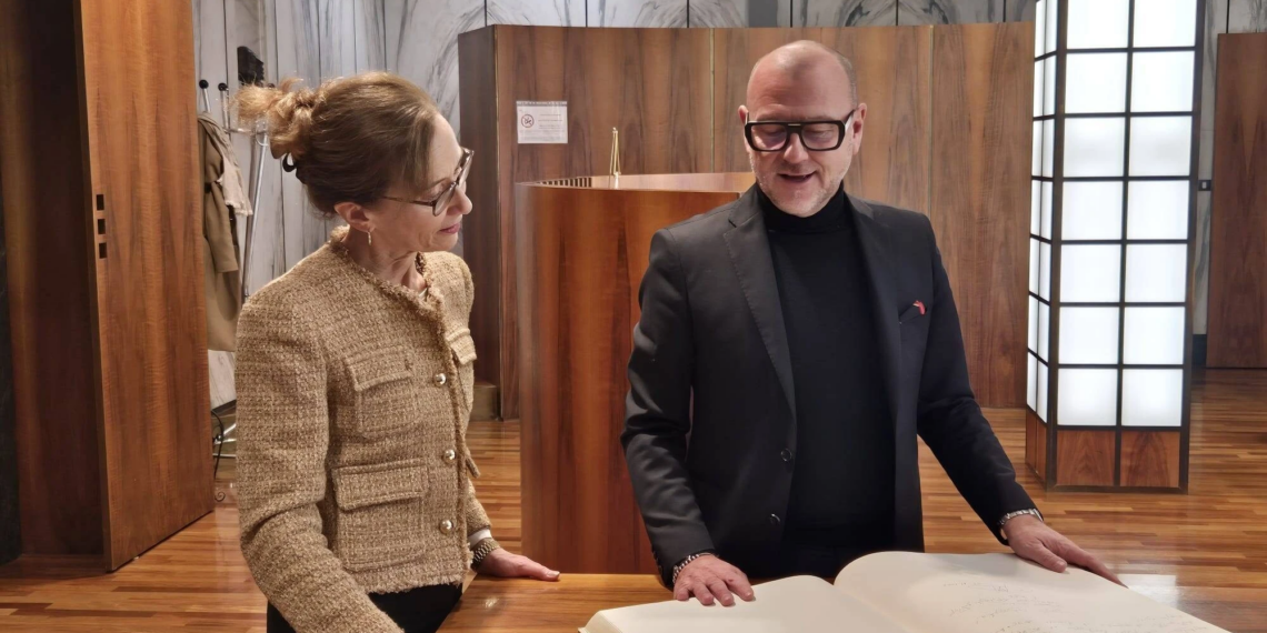 Bolzano, visita di cortesia in Municipio dell’Ambasciatrice d’Irlanda Elizabeth McCullough