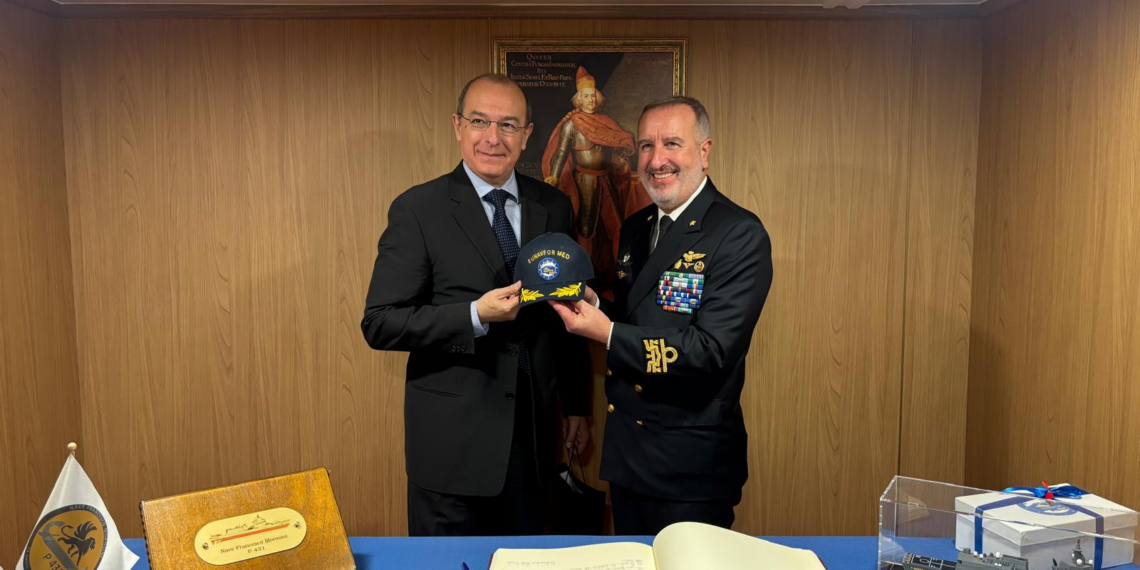 L’Ambasciatore Cuculi visita il pattugliatore Morosini, nave ammiraglia dell’operazione EUNAVFOR MED – Irini