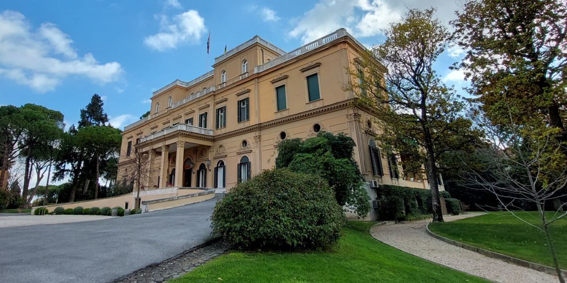 “A Riveder le Stelle”, l’Ambasciata UK ricorda con una mostra fotografica la Visita di Stato dei Reali in Italia