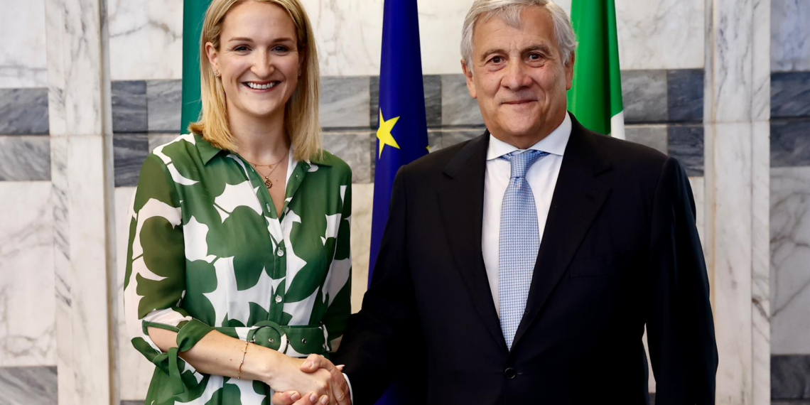 Tajani incontra la Ministra irlandese per gli Affari Esteri, il Commercio e la Difesa Helen McEntee