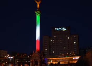 2 giugno, Kiev si illumina con il Tricolore a Maidan