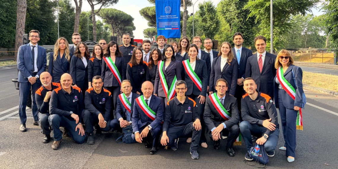 Celebrazioni del 2 giugno: la Farnesina sfila alla Rivista per l’80° anniversario della Repubblica