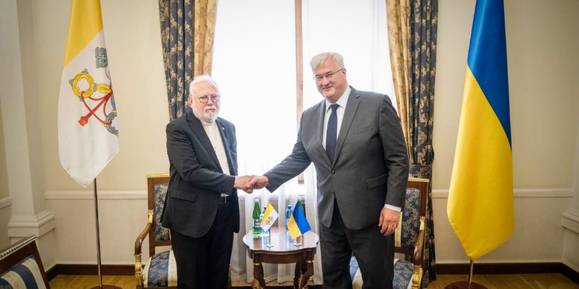 Ambasciatore Ucraina in Vaticano, “discussa con Monsignor Gallagher possibile visita del Papa”