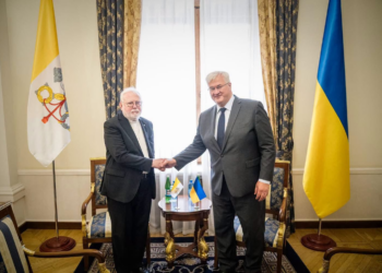 Ambasciatore Ucraina in Vaticano, “discussa con Monsignor Gallagher possibile visita del Papa”