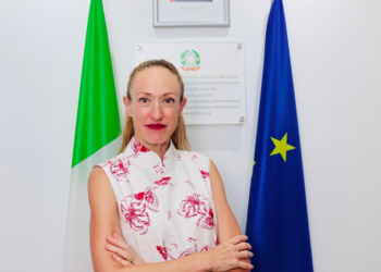 Alessandra Tognonato, Console Generale d’Italia a Ho Chi Minh City: “Italia in Vietnam è sinonimo di stile e qualità della vita. Il mio ricordo più bello da diplomatica? La felicità immensa che provai dopo aver superato il concorso”