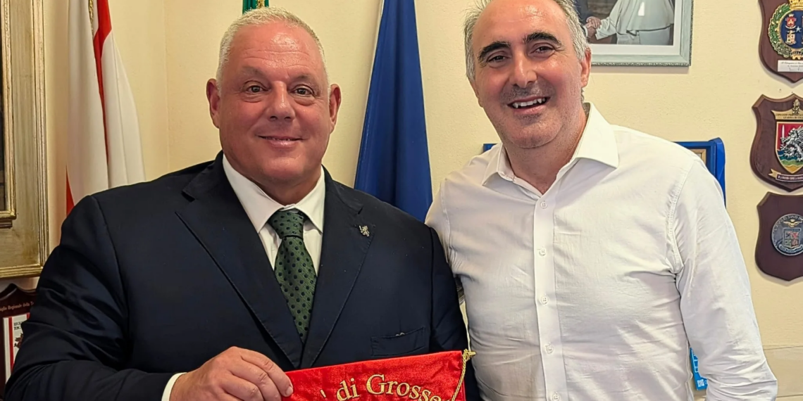 Il sindaco di Grosseto Vivarelli Colonna riceve il Console onorario del Messico Alecci