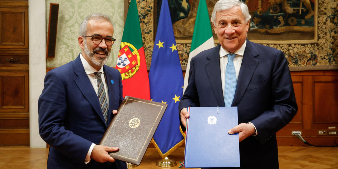 Il Ministro Tajani firma un’intesa con il Ministro portoghese Rangel